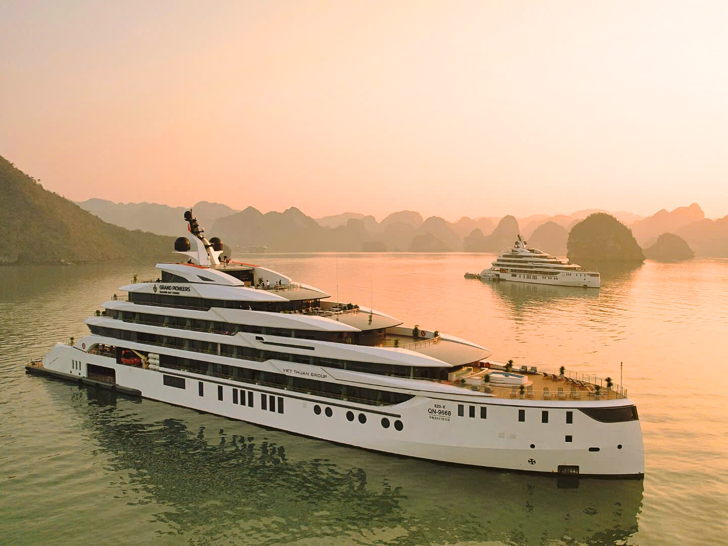 六星奢華先鋒郵輪